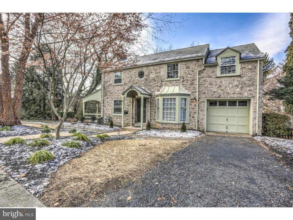 810 FARR PLACE