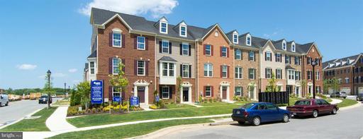 9901 New Pointe, Largo, MD 20774