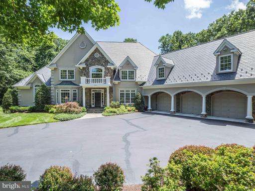 10020 Windy Hollow, Great Falls, VA 22066