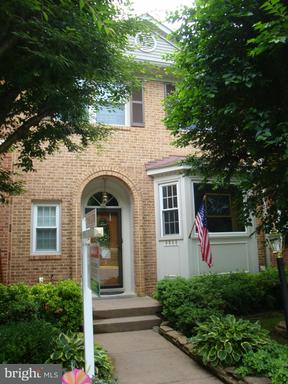 9059 Golden Sunset, Springfield, VA 22153