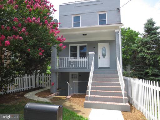 1040 48th, Washington, DC 20019