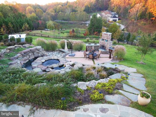 1500 Windstone, Vienna, VA 22182