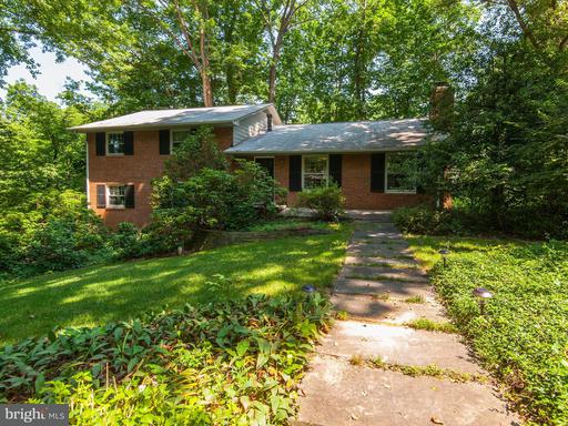 6104 Woodland, Mclean, VA 22101