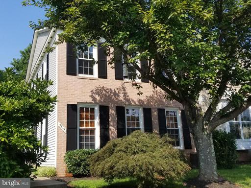3819 Grand Junction, Fairfax, VA 22033
