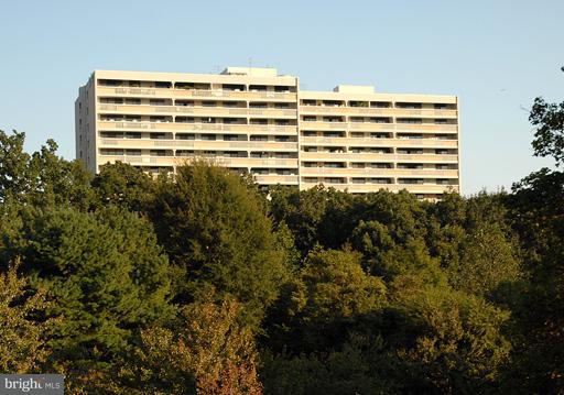 6101 Edsall, Alexandria, VA 22304