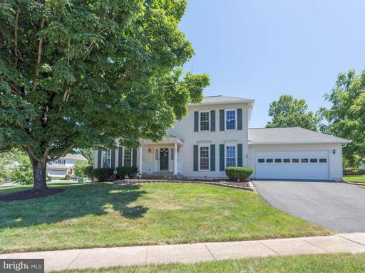 3904 Plum Run, Fairfax, VA 22033