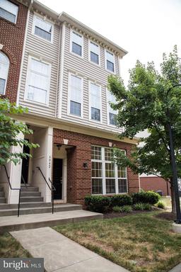6042 Aster Haven, Haymarket, VA 20169